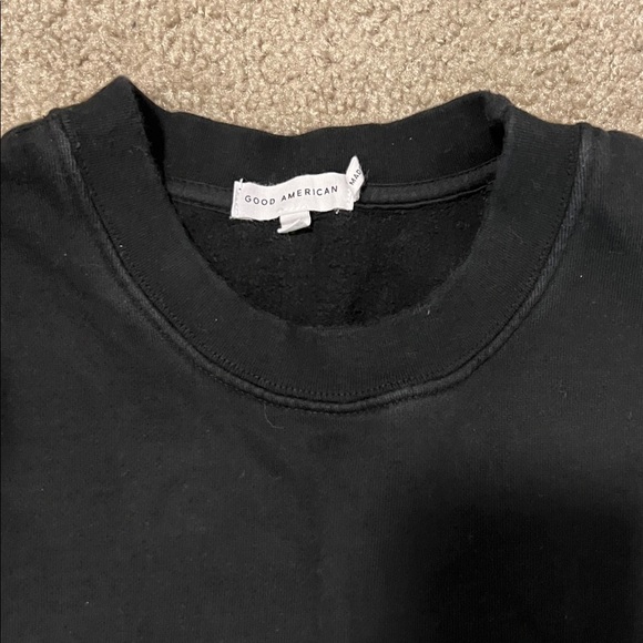 Good American Women’s Black Boyfriend Crewneck Sweatshirt - Picture 4 of 7